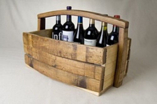 Reutilización de tonel en cesta para vino